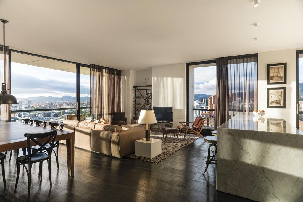 8010 Urban Living- Luxury Home Experience Bogota Exterior photo